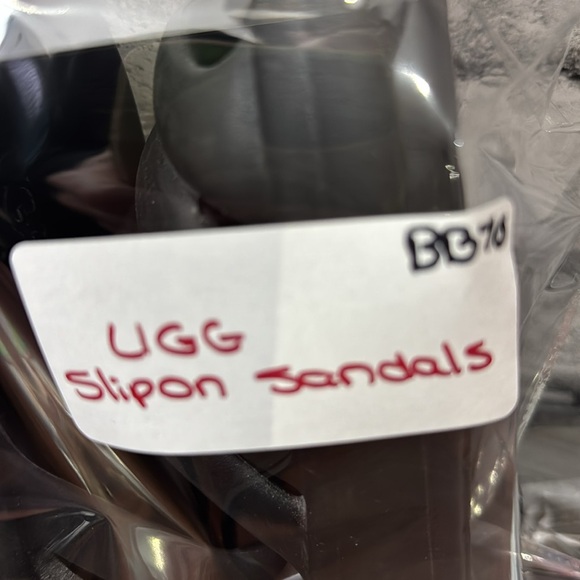 UGG women's Black Sport Yeah Comfort Slip on Slides Sandals - Picture 12 of 12